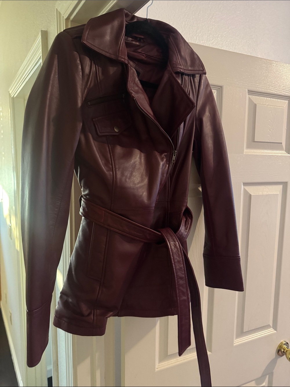 Women’s Belted Leather Jacket in Burgundy